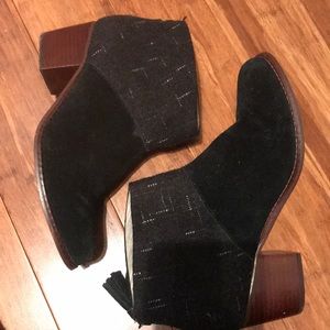 Toms ankle booties